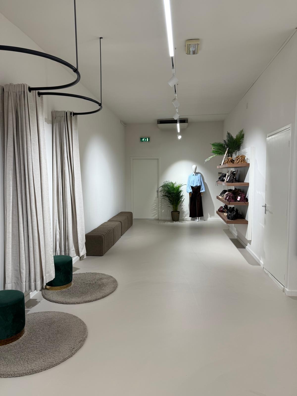 Renovatie van een kledingwinkel in Breda