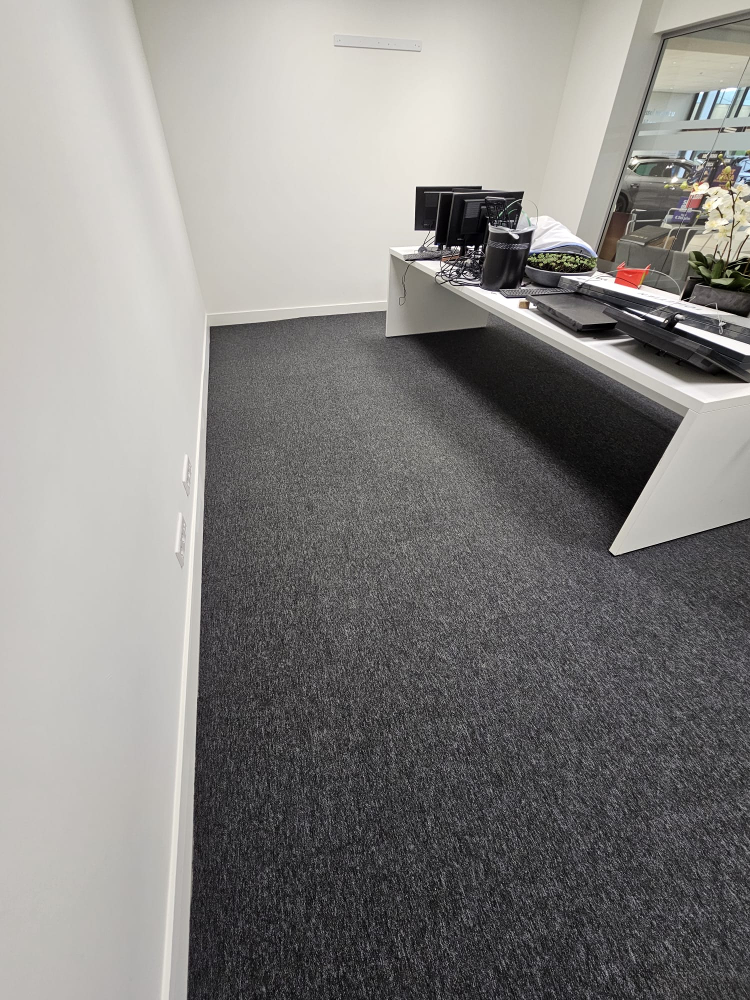 Tapijttegels Van Mossel kantoor